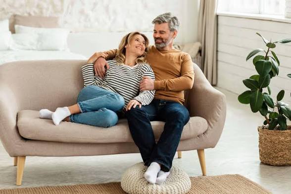 Menopause Support: Partner Guide for Perimenopause and Relationships